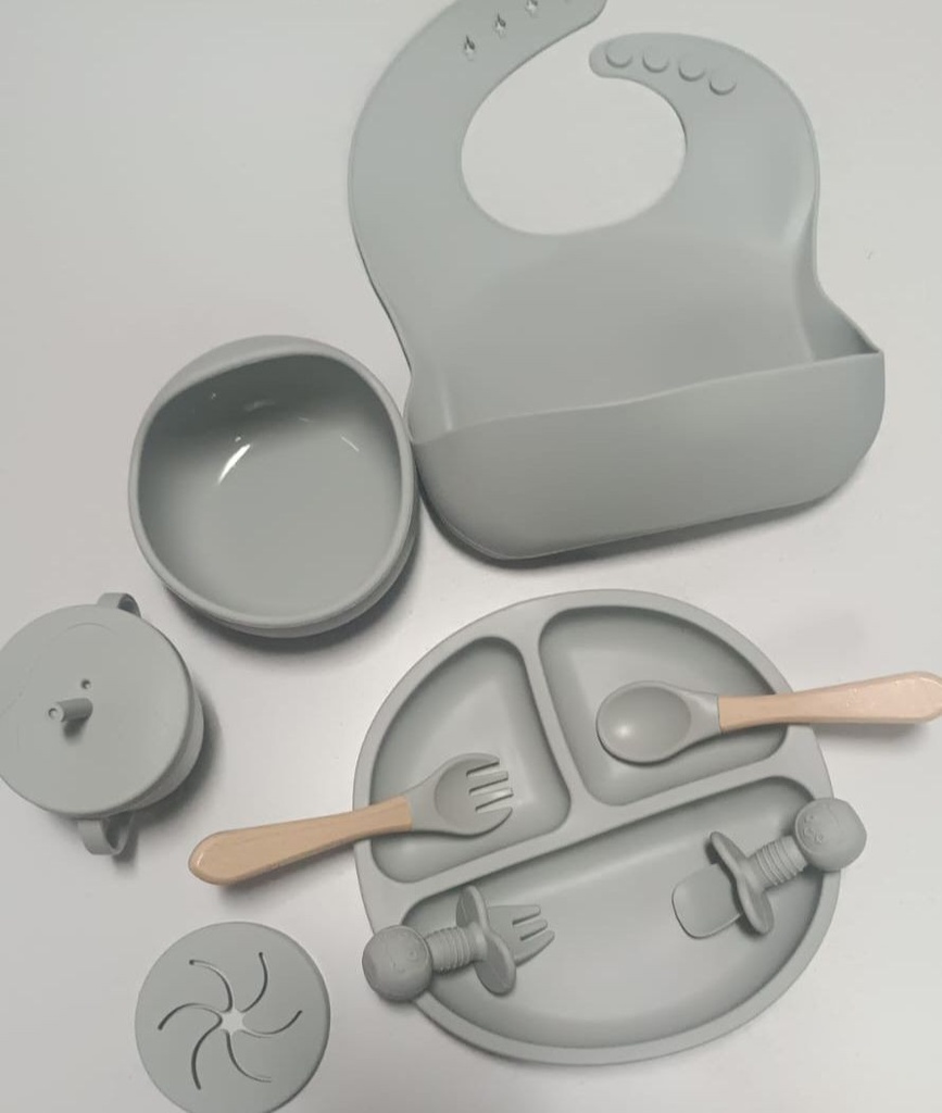 Silicone feeding set