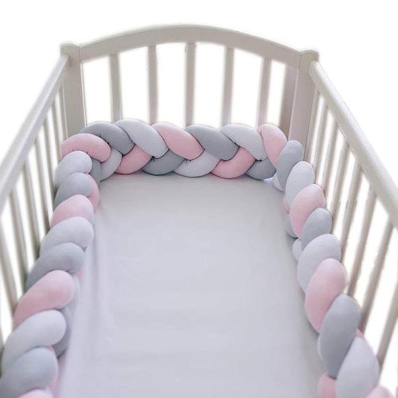 Baby crib bumper.