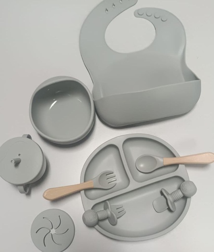 Silicone feeding set